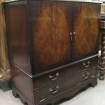 608 2640 TV CABINET